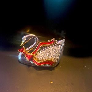 Swarovski crystals swan pendant